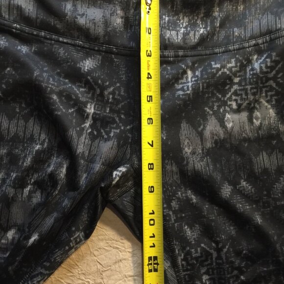 The North Face Calf Length Yoga Pants Capri Leggings  Medium - Picture 5 of 8